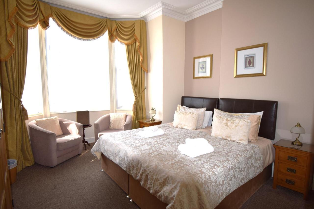 Cedar Lodge Лландидно Екстер'єр фото